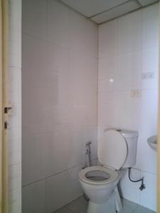 Common Bathroom Image of 1150 Sq.ft 2.5 BHK Apartment / Flat for sale in Supertech Cape Town, Sector 74 Noida for Rs. 12300000
