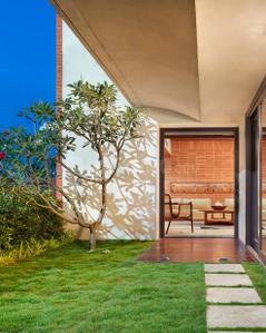 Balcony Image of 3250 Sq.ft 4 BHK Villa for sale in Sterling Villa Grande 1, K R Puram Bengaluru for Rs. 71000000
