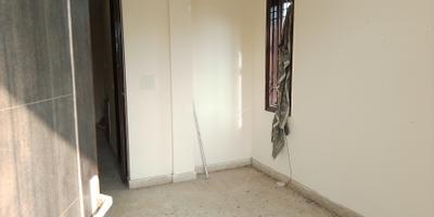 Bedroom Image of 750 Sq.ft 2 BHK Builder Floor for sale in Ramesh Nagar New Delhi for Rs. 8500000