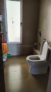 Bathroom Image of 1325 Sq.ft 3 BHK Apartment / Flat for rent in Radius Viceroy Park, Dahisar West Mumbai for Rs. 80000