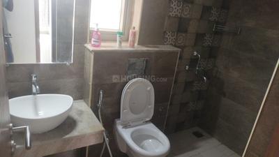 Bathroom Image of 1200 Sq.ft 2 BHK Apartment / Flat for rent in Sancoale Goa for Rs. 47000