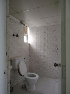 Common Bathroom Image of 1057 Sq.ft 2.5 BHK Apartment / Flat for sale in  Gaur City 4th Avenue, Noida Extension Greater Noida for Rs. 10400000