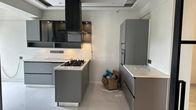 Kitchen Image of 3000 Sq.ft 3 BHK Apartment / Flat for rent in Skyline Poseidon, Andheri West Mumbai for Rs. 300000