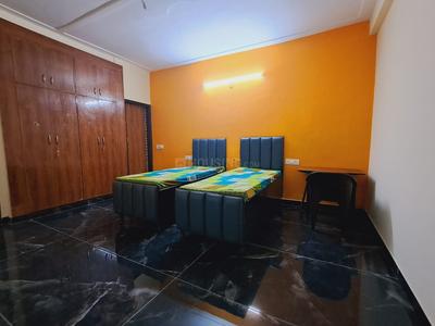 Bedroom Image of Guru Kirpa Girls Pg in Sector 61, Noida