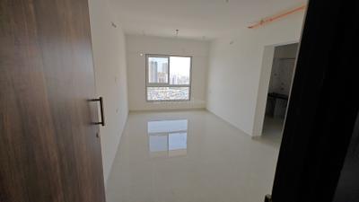 Living Room Image of 560 Sq.ft 2 BHK Apartment / Flat for sale in Shreeji Plaza, Malad West Mumbai for Rs. 16500000