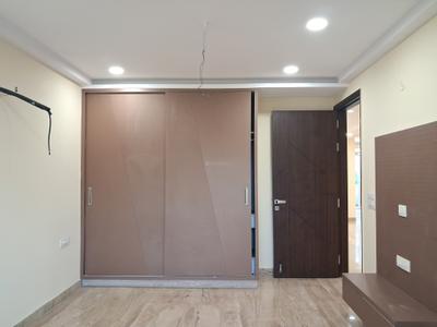 Bedroom Image of 1800 Sq.ft 3 BHK Builder Floor for sale in Paschim Vihar New Delhi for Rs. 37500000
