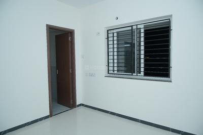 Bedroom Image of 954 Sq.ft 2 BHK Apartment / Flat for rent in MP Golden Heights, Kovur Chennai for Rs. 25000