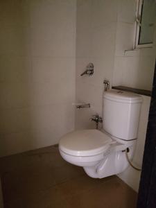 Common Bathroom Image of 1200 Sq.ft 2 BHK Apartment / Flat for sale in Indiabulls Greens, Panvel Navi Mumbai for Rs. 8000000
