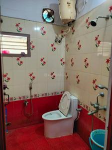 Common Bathroom Image of 450 Sq.ft 1 BHK Independent House for rent in Villivakkam Chennai for Rs. 20000