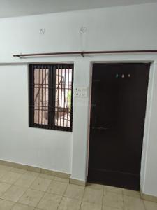 Bedroom Image of 2000 Sq.ft 3 BHK Builder Floor for rent in Alambagh Lucknow for Rs. 27000