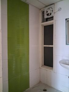 Common Bathroom Image of 1150 Sq.ft 2.5 BHK Apartment / Flat for sale in Supertech Cape Town, Sector 74 Noida for Rs. 11500000