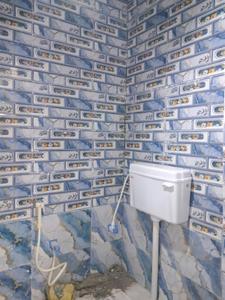 Common Bathroom Image of 1050 Sq.ft 2 BHK Apartment / Flat for sale in Sector 49 Noida for Rs. 3800000