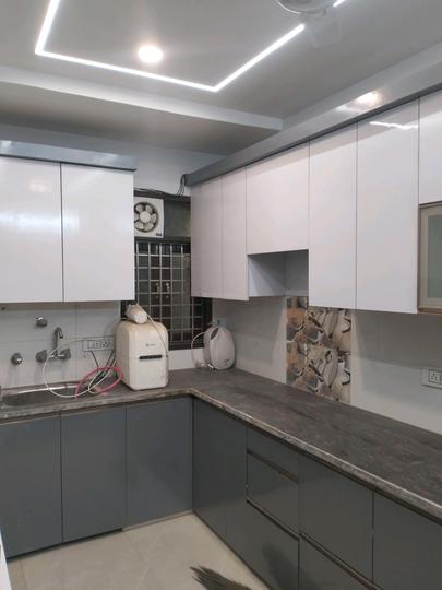 3 BHK lift with car parking upper ground floor J extension Main Image 1