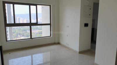 Living Room Image of 570 Sq.ft 2 BHK Apartment / Flat for sale in Kalpataru Paramount B, Thane West Thane for Rs. 11600000