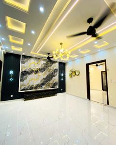 Hall Image of 1650 Sq.ft 3 BHK Apartment / Flat for sale in Sector 52 Noida for Rs. 6500000