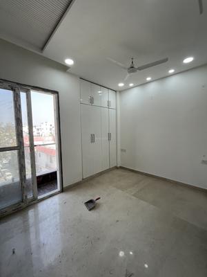 Bedroom Image of 2000 Sq.ft 3 BHK Builder Floor for sale in Kirti Nagar New Delhi for Rs. 25000000
