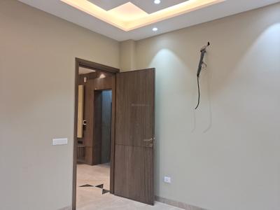 Bedroom Image of 1800 Sq.ft 3 BHK Builder Floor for sale in Paschim Vihar New Delhi for Rs. 42500000