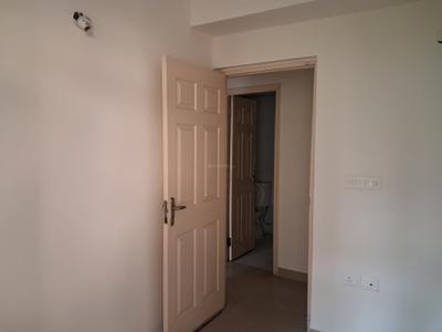 Bedroom Image of 1150 Sq.ft 2.5 BHK Apartment / Flat for rent in Supertech Cape Town by Supertech Limited, Sector 74 Noida for Rs. 27000