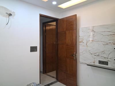 Bedroom Image of 1500 Sq.ft 4 BHK Apartment / Flat for sale in JMD Aashirwad Apartment, Sector 73 Noida for Rs. 5500000