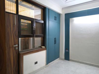 Bedroom Image of 1350 Sq.ft 3 BHK Builder Floor for sale in Vaishali Ghaziabad for Rs. 9500000