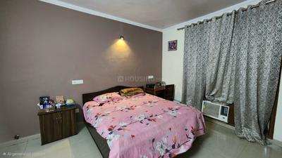 Bedroom Image of 2200 Sq.ft 5 BHK Apartment / Flat for sale in Lohgarh Zirakpur for Rs. 11000000