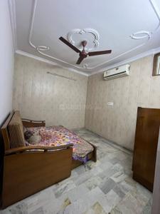 Bedroom Image of 900 Sq.ft 2 BHK Builder Floor for rent in Tagore Garden Extension New Delhi for Rs. 36000