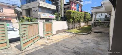 Balcony Image of 5000 Sq.ft 3.5 BHK Independent House for sale in M.G. Road Kochi for Rs. 50000000