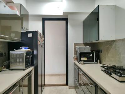 Kitchen Image of 915 Sq.ft 3 BHK Apartment / Flat for rent in Oberoi Eternia Towers A to D, Mulund West Mumbai for Rs. 80000