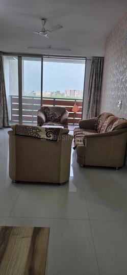 Skye Luxuria Phase1 Main Image 1