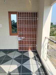 Balcony Image of 980 Sq.ft 2 BHK Builder Floor for rent in Maraimalai Nagar Part Chennai for Rs. 15000
