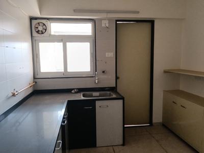Kitchen Image of 1700 Sq.ft 3 BHK Apartment / Flat for rent in Navrangpura Ahmedabad for Rs. 50000