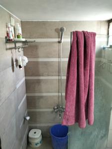 Bathroom Image of 1200 Sq.ft 3 BHK Duplex for rent in Narayan Gardens, New Alkapuri Vadodara for Rs. 50000