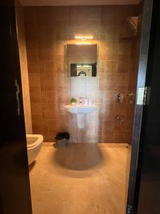 Image of 550 Sq.ft 1 BHK Apartment / Flat for rent in Sernabatim, Goa for Rs. 25000