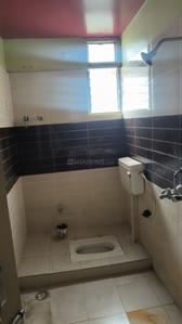 Bathroom Image of 1480 Sq.ft 3 BHK Apartment / Flat for rent in Kashyap Green Brahma Complex, Mustafapur Patna for Rs. 13500