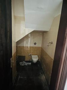 Bathroom Image of 980 Sq.ft 2 BHK Duplex for rent in KN Colonisers Pvt Ltd Anand Vatika, Ansal Town Karnal for Rs. 15600