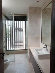 Bathroom Image of 6000 Sq.ft 4 BHK Villa for sale in Prestige Golfshire, Kodalagurki Bengaluru for Rs. 300000000