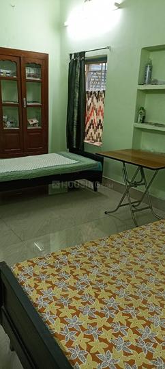 Bedroom Image of Majumder PG in Dhakuria, Kolkata