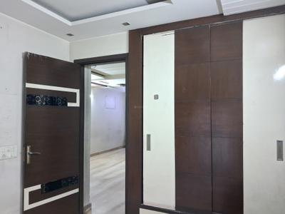Bedroom Image of 1200 Sq.ft 3 BHK Builder Floor for sale in Paschim Vihar New Delhi for Rs. 18000000