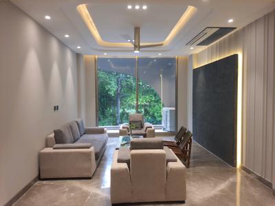 Living Room Image of 2400 Sq.ft 4 BHK Builder Floor for sale in Sector 43 Gurgaon for Rs. 50000000