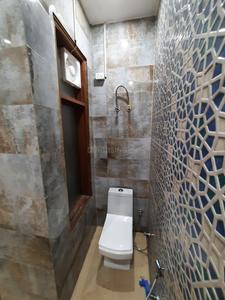 Bathroom Image of 5200 Sq.ft 5 BHK Villa for sale in Sector 93B Noida for Rs. 150000000