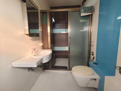 Bathroom Image of 1050 Sq.ft 2 BHK Builder Floor for rent in Maninagar Ahmedabad for Rs. 20000