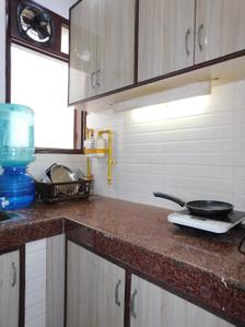 Kitchen Image of 300 Sq.ft 1 BHK Independent House for rent in South Extension II New Delhi for Rs. 25000