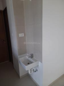 Bathroom Image of 763 Sq.ft 2 BHK Apartment / Flat for rent in Parksyde Nest , Panchavati Nashik for Rs. 13200
