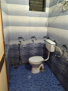 Bathroom Image of 500 Sq.ft 1 BHK Apartment / Flat for rent in Gokhalenagar Pune for Rs. 17000