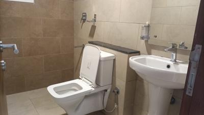 Bathroom Image of 584 Sq.ft 1 BHK Apartment / Flat for rent in Prestige Primrose Hills Ph I, Uttarahalli -Manavarthekaval Bengaluru for Rs. 24000
