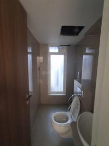 Bathroom Image of 960 Sq.ft 2 BHK Apartment / Flat for rent in Ruparel Skygreens I, Kandivali West Mumbai for Rs. 46000