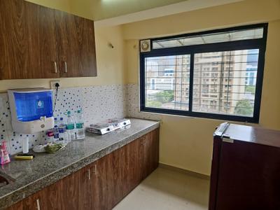 Kitchen Image of 350 Sq.ft 1 BHK Apartment / Flat for rent in Worli Mumbai for Rs. 50000