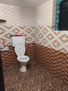 Bathroom Image of 350 Sq.ft 1 BHK Independent House for rent in Assonora Goa for Rs. 10000