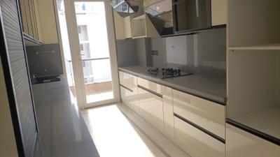 Kitchen Image of 3250 Sq.ft 4 BHK Builder Floor for rent in South City Luxury Floors, Sector 50 Gurgaon for Rs. 85000