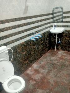Bathroom Image of 1200 Sq.ft 2 BHK Independent House for rent in Newada Varanasi for Rs. 8000